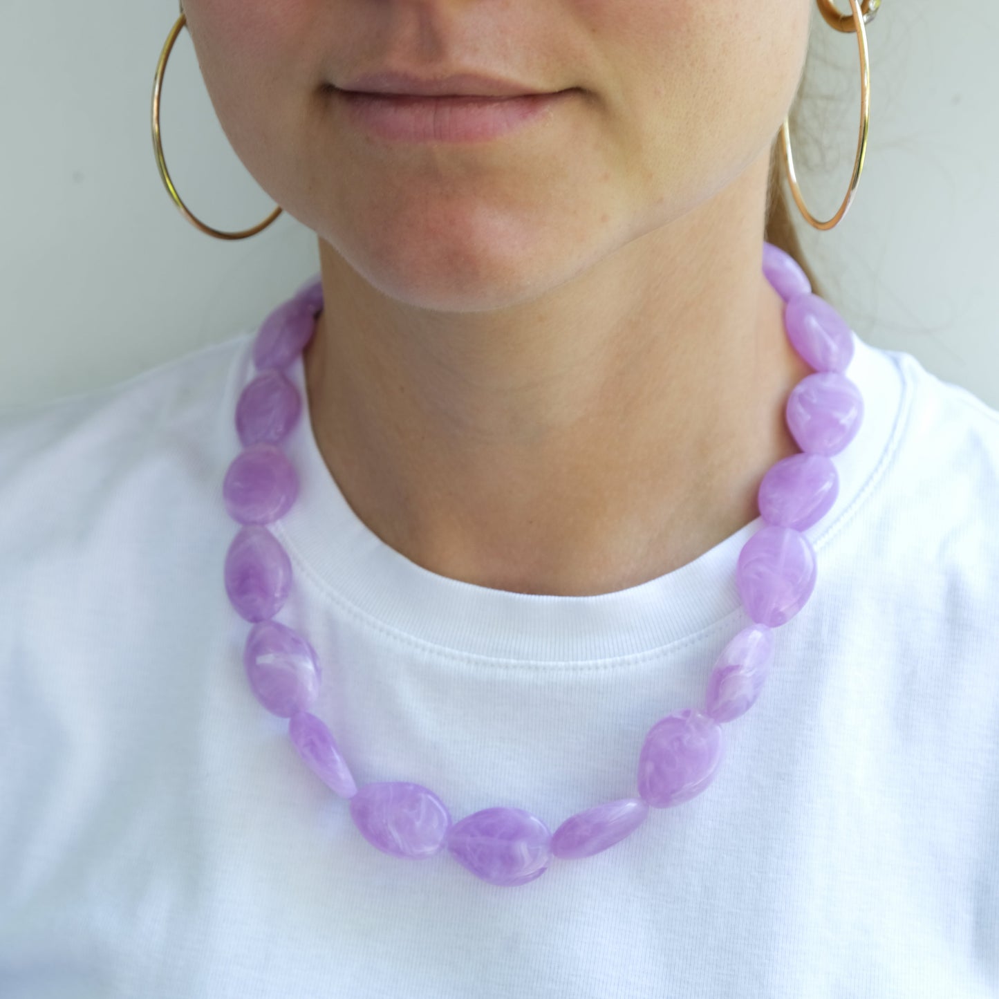 Lila oval